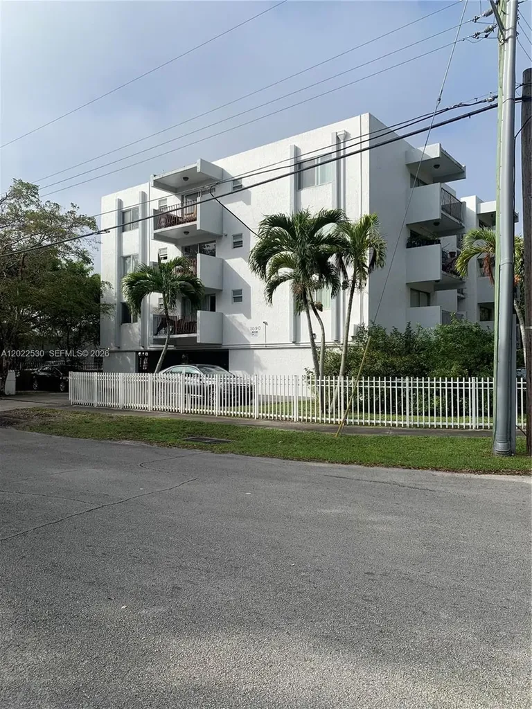 1090 NE 129th Street North Miami FL 33161