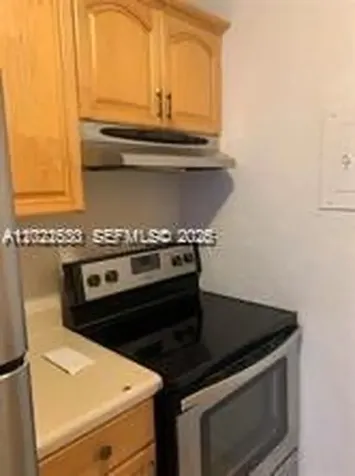 1090 NE 129th Street North Miami FL 33161