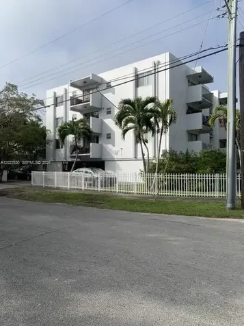 1090 NE 129th Street North Miami FL 33161