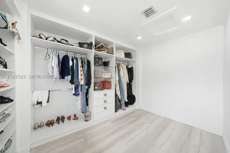 455 NE 210th Terrace Miami FL 33179