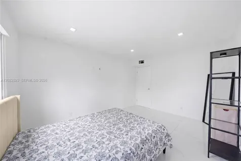 455 NE 210th Terrace Miami FL 33179