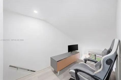 455 NE 210th Terrace Miami FL 33179