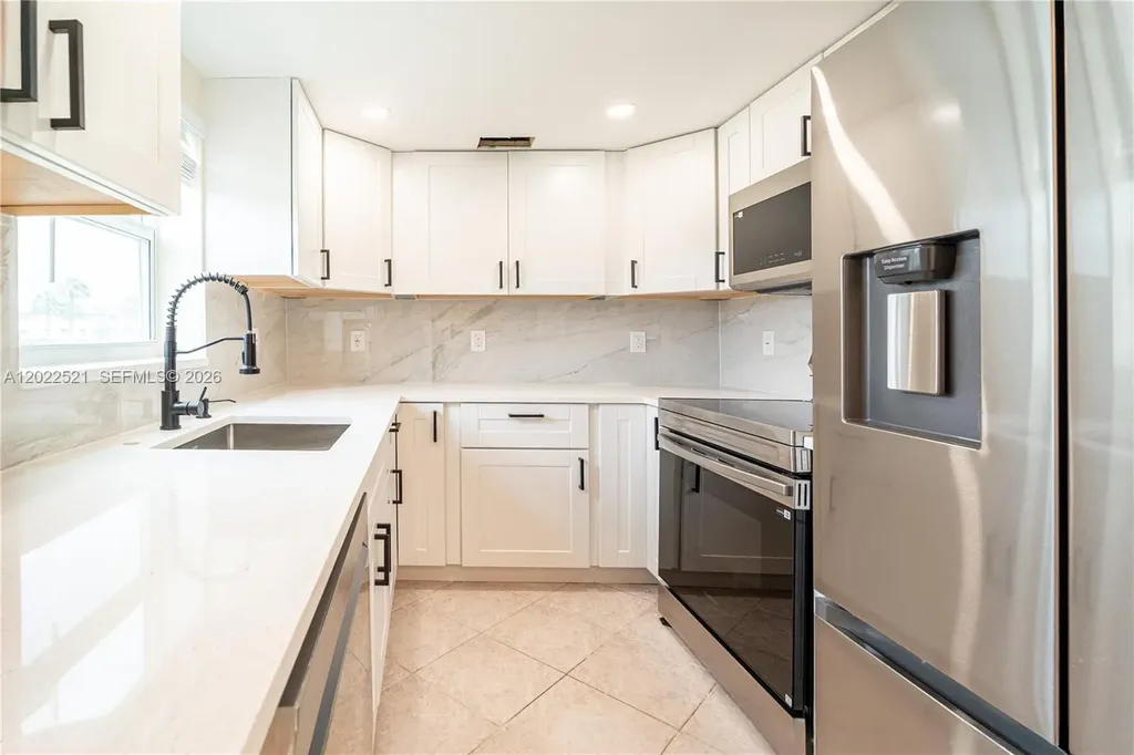 145 Brittany D Delray Beach FL 33446