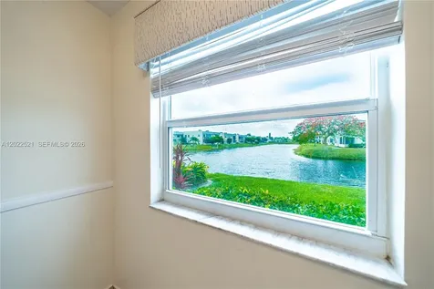 145 Brittany D Delray Beach FL 33446