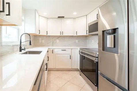 145 Brittany D Delray Beach FL 33446