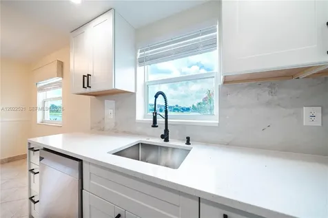 145 Brittany D Delray Beach FL 33446