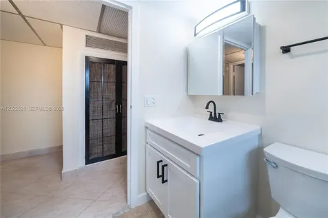 145 Brittany D Delray Beach FL 33446