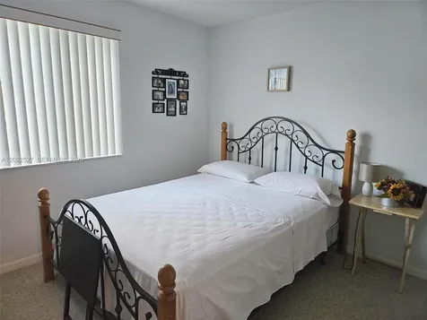 870 NE 212th Terrace Miami FL 33179