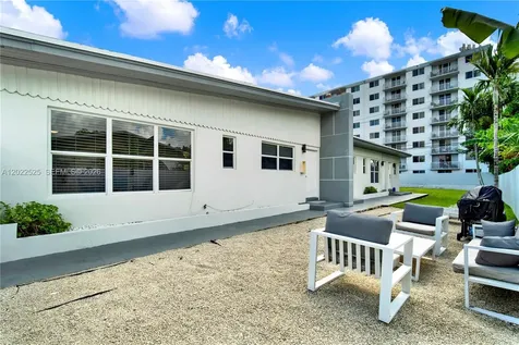 1236 NE 109th Street Miami FL 33161