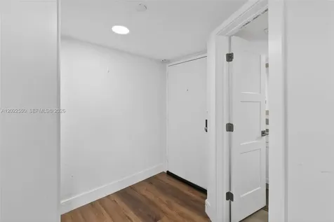 2401 Collins Avenue Miami Beach FL 33140