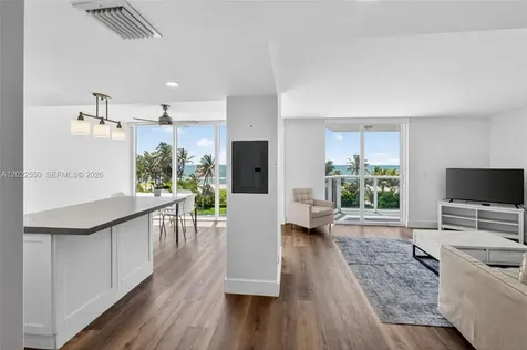 2401 Collins Avenue Miami Beach FL 33140