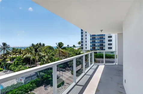 2401 Collins Avenue Miami Beach FL 33140