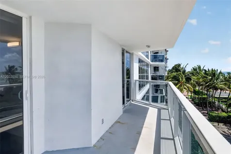 2401 Collins Avenue Miami Beach FL 33140