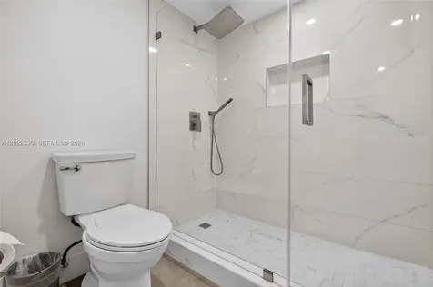2401 Collins Avenue Miami Beach FL 33140