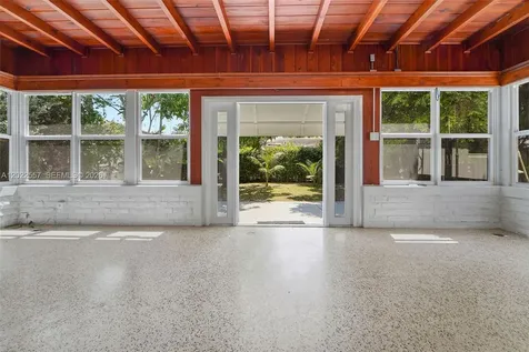 8927 Carlyle Avenue Surfside FL 33154
