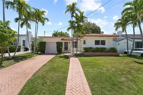 8927 Carlyle Avenue Surfside FL 33154