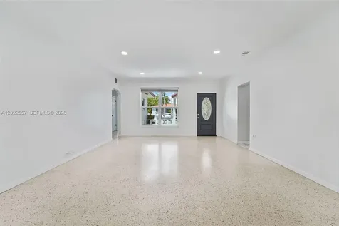 8927 Carlyle Avenue Surfside FL 33154