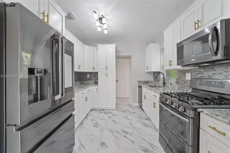 8927 Carlyle Avenue Surfside FL 33154