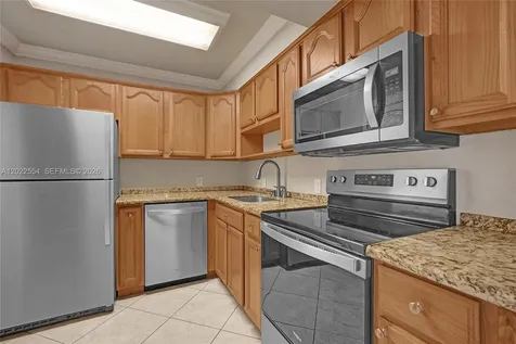 20400 W Country Club Drive Aventura FL 33180