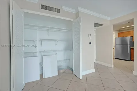 20400 W Country Club Drive Aventura FL 33180