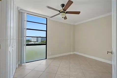 20400 W Country Club Drive Aventura FL 33180