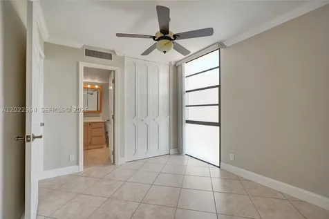 20400 W Country Club Drive Aventura FL 33180