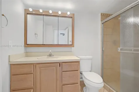 20400 W Country Club Drive Aventura FL 33180