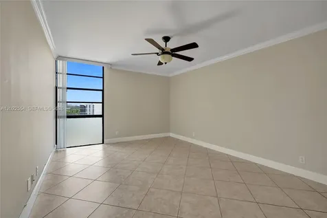 20400 W Country Club Drive Aventura FL 33180