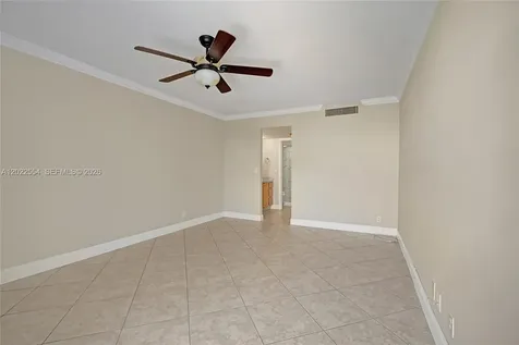 20400 W Country Club Drive Aventura FL 33180