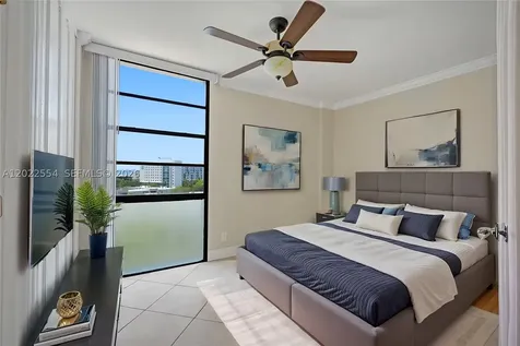 20400 W Country Club Drive Aventura FL 33180