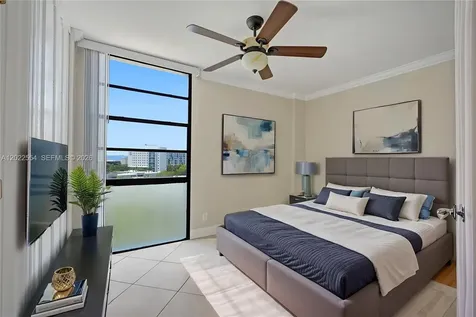 20400 W Country Club Drive Aventura FL 33180