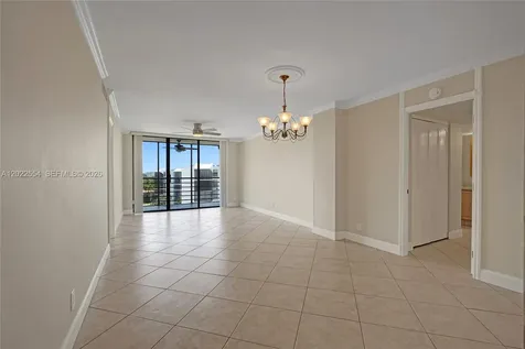 20400 W Country Club Drive Aventura FL 33180
