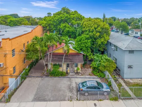 1568 SW 5th Street Miami FL 33135