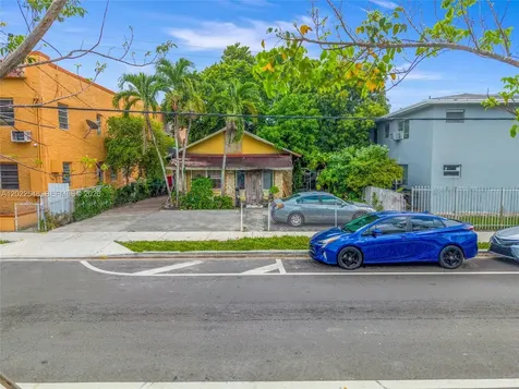 1568 SW 5th Street Miami FL 33135