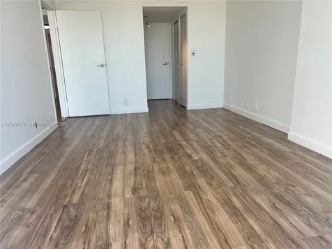 7601 E Treasure Drive North Bay Village FL 33141