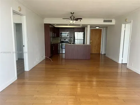 7601 E Treasure Drive North Bay Village FL 33141