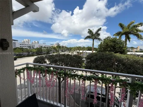 7266 SW 88th Street Miami FL 33156
