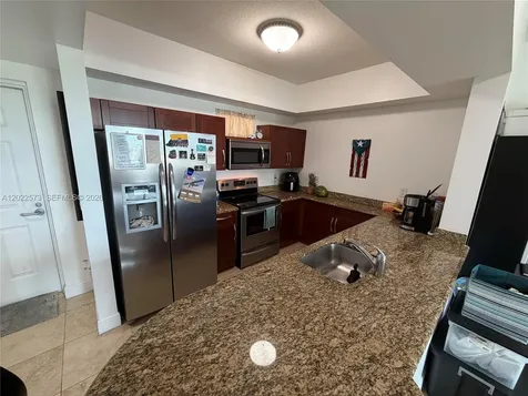 7266 SW 88th Street Miami FL 33156