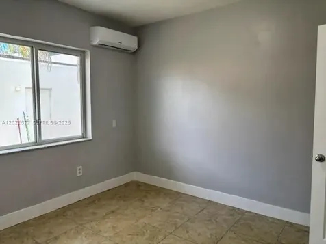 2059 SW 7th Street Miami FL 33135