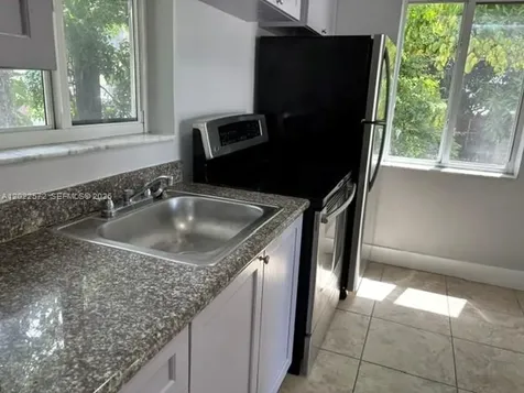 2059 SW 7th Street Miami FL 33135