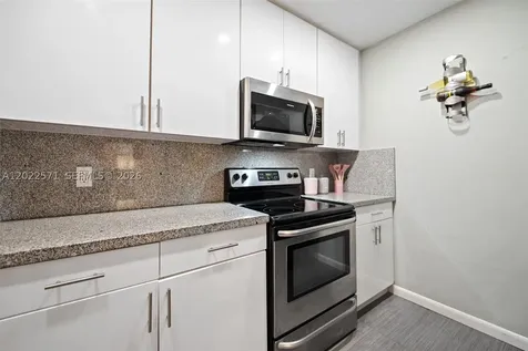 10049 Winding Lake Road Sunrise FL 33351