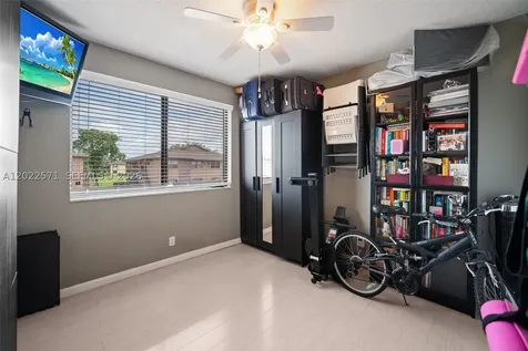 10049 Winding Lake Road Sunrise FL 33351