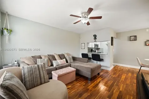 10049 Winding Lake Road Sunrise FL 33351