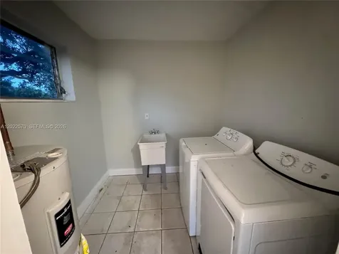 200 SW 64th Way Pembroke Pines FL 33023
