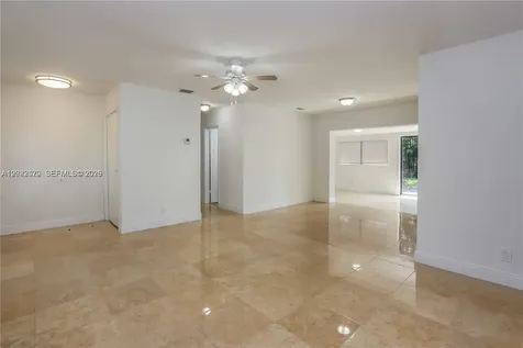 200 SW 64th Way Pembroke Pines FL 33023