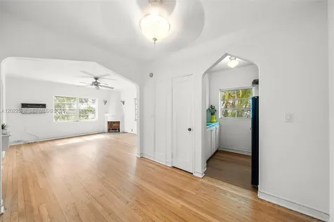 750 Espanola Way Miami Beach FL 33139