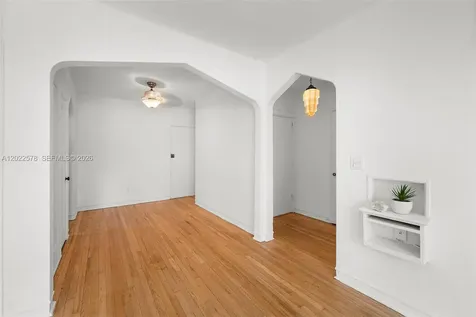 750 Espanola Way Miami Beach FL 33139
