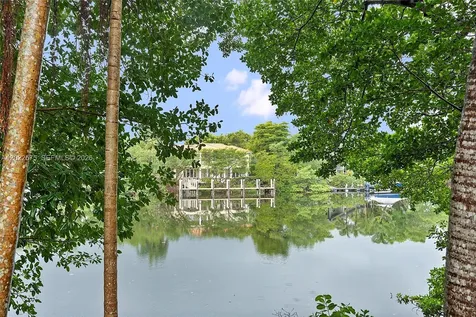 7244 E Lago Drive Coral Gables FL 33143