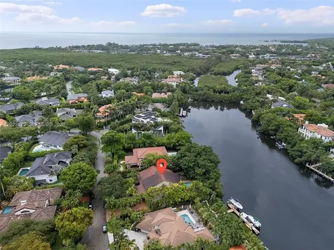 7244 E Lago Drive Coral Gables FL 33143