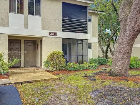 303 Gardens Drive Pompano Beach FL 33069